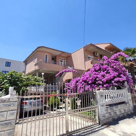 Apartmani Andrijana Ulcinj Exteriör bild